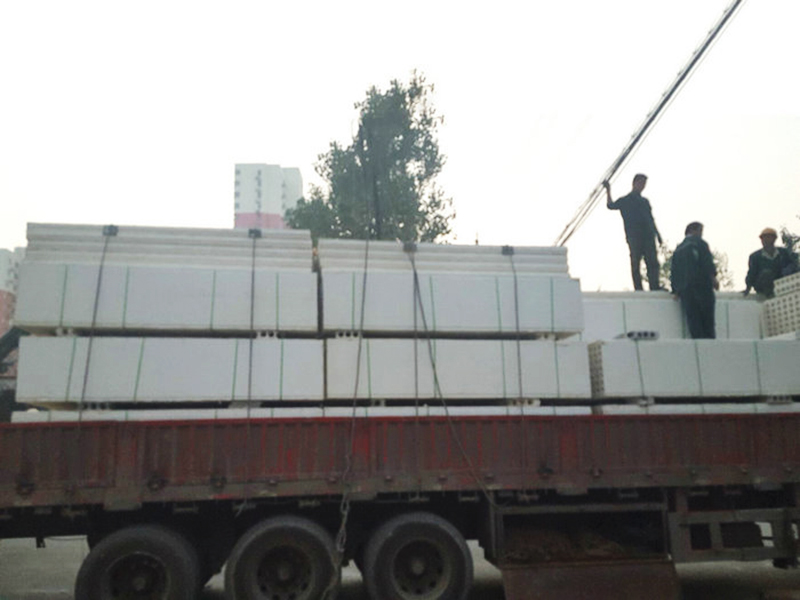 裝車(chē)現(xiàn)場(chǎng)07